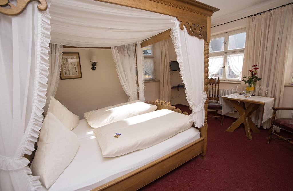 Hotel Eisenkrug Dinkelsbühl Zewnętrze zdjęcie